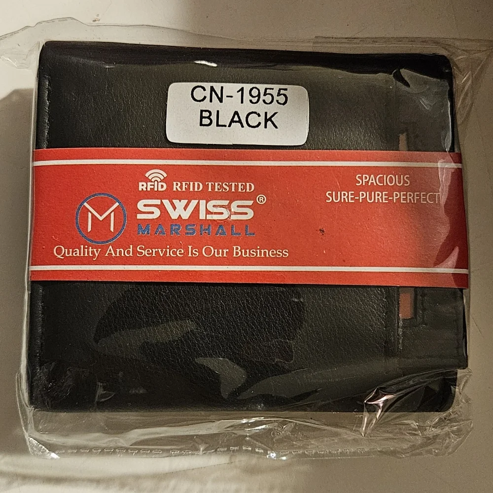 NWT Swiss Marshall RFID Tri-Fold Leather Wallet